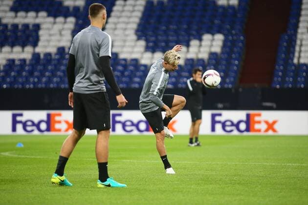 SOCCER - UEFA EL, Schalke vs RBS GELSENKIRCHEN,GERMANY,28.SEP.16 - SOCCER - UEFA Europa League, group stage, FC Schalke 04 vs Red Bull Salzburg, preview, training of RBS. Image shows Marc Rzatkowski (RBS). GEPAxpictures xFelixxRoittner