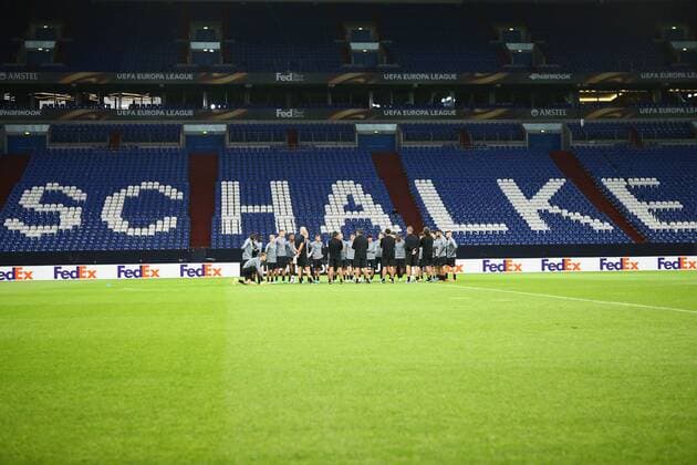 SOCCER - UEFA EL, Schalke vs RBS GELSENKIRCHEN,GERMANY,28.SEP.16 - SOCCER - UEFA Europa League, group stage, FC Schalke 04 vs Red Bull Salzburg, preview, training of RBS. Image shows the team of RBS. GEPAxpictures xFelixxRoittner
