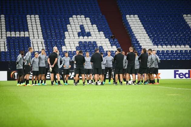 SOCCER - UEFA EL, Schalke vs RBS GELSENKIRCHEN,GERMANY,28.SEP.16 - SOCCER - UEFA Europa League, group stage, FC Schalke 04 vs Red Bull Salzburg, preview, training of RBS. Image shows the team of RBS. GEPAxpictures xFelixxRoittner