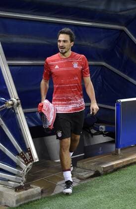 28.09.2016, Fussball Champions-League 2016 2017, Vorrunde 2.Spieltag, Atletico Madrid - FC Bayern München, im Estadio Vicente Calderon, Madrid. Mats Hummels (Bayern München) Ersatzspieler. 