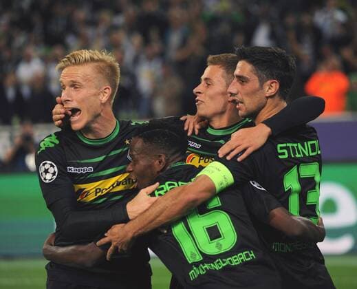 Championsleague: Borussia Mönchengladbach - FC Barcelona Barca 28.09.2016 Jubel BMG nach 1:0 v.l. Wendt, Ibrahima Traore (BMG), Thorgan Hazard und Lars Stindl HM