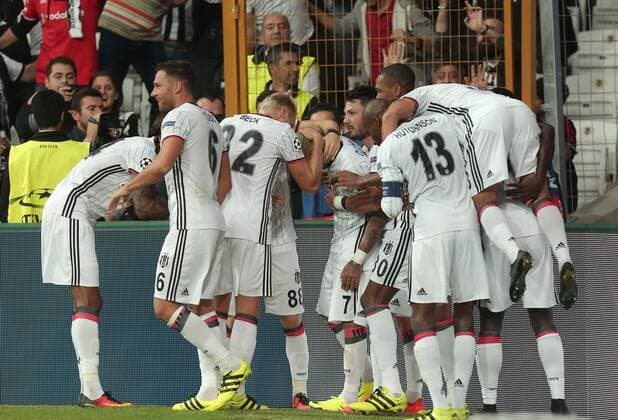 Besiktas players celebrate Ricardo Quaresma s goal during UEFA Champions League game between Besiktas and Dinamo Kiev at Vodafone Stadium in Istanbul, 28th of September 2016. (Tolga Adanali - Depo Photos)  15519674