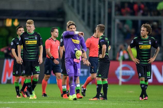Nico Elvedi (Borussia Moenchengladbach 30), Torwart Yann Sommer (Borussia Moenchengladbach 1) und Fabian Johnson (Borussia Moenchengladbach 19) beim Champions League Spiel zwischen Borussia Moenchengladbach und dem FC Barcelona Barca 28.09.2016 Moenchengladbach Copyright: xSchuelerx xEibnerx-xPressefotox