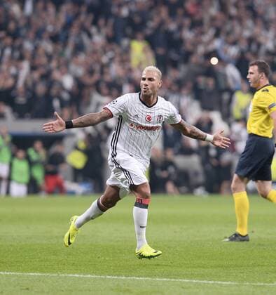 UEFA Champions League Group B match between Besiktas and Dynamo Kiev at Vodafone Arena in Istanbul , Turkey , 28 September 2016. Final Score : Besiktas 1 - Dynamo Kiev 1 Pictured : Ricardo Quaresma of Besiktas . 
