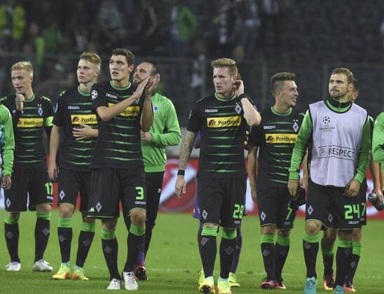 Championsleague: Borussia Mönchengladbach - FC Barcelona Barca 1:2 28.09.2016 Traurige Gladbacher nach dem Spiel v.l.: Wendt, Elvedi, Andreas Christensen (BMG), Hahn, Herrmann und Jantschke HM