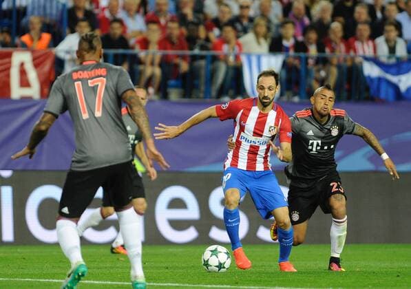 Bayern de Munich Defender, Jerome Boateng, number 17 . Atletico de Madrid Defender, Juan Francisco Torres Belen, number 20. Bayern de Munich Midfielder, Arturo Vidal, number 23. Round Matchday 2 of the CHAMPIONS league, soccer match between Atletico de Madrid - Bayern de Munich at the Vicente Calderon estadium, Madrid - Spain by September 28, 2016. PHOTO: Gregorio Lopez.  xGregorioxLopezx x SOCCERxSPAINx