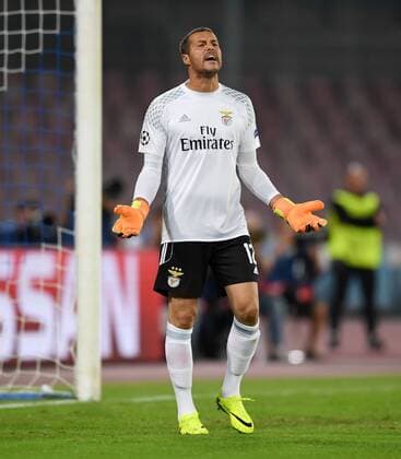 Fußball, CL, SSC Neapel - Benfica Lissabon FUSSBALL CHAMPIONS LEAGUE SAISON 2016 2017 GRUPPENPHASE SSC Neapel - Benfica Lissabon 28.09.2016 Torwart Julio Cesar (Benfica Lissabon) 