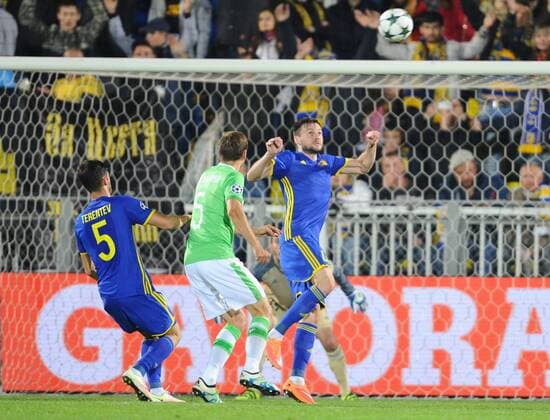 FuÃŸball, CL, FK Rostov - PSV Eindhoven ROSTOV-ON-DON, RUSSIA - SEPTEMBER 28, 2016: FC Rostov s Denis Terentyev (L), Vladimir Granat (R) and PSV Eindhoven s Daniel Schwaab (C) in action in their 2016 17 UEFA Champions League Group D football match at the Olimp-2 Stadium. The game ended in a 2-2 draw. Yevgeny Tomazov TASS  TS032B58