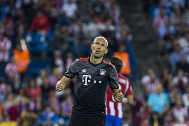 Bayern Munich s Arjen Roben during the match of Group stage of Champions League Atletico de Madrid and Bayern Munich at Vicente Calderon Stadium in Madrid. September 28, 2016.  (20160928077)