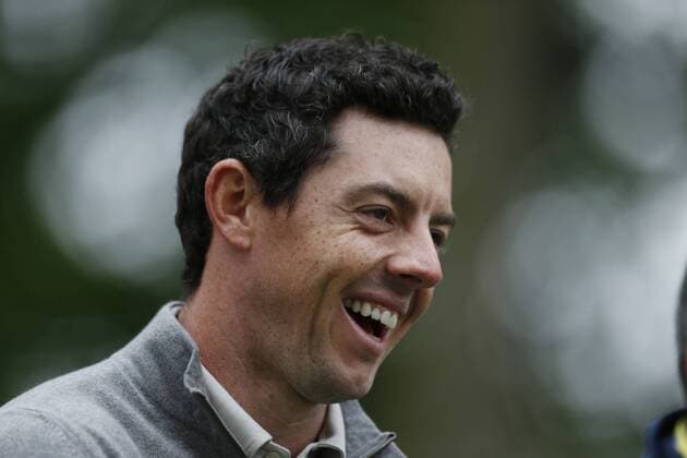 Sep 28, 2016: Chaska, MN, USA; Rory McIlroy walks the fairway on the 13th hole during practice for the 2016 Ryder Cup at Hazeltine National Golf Club. (Photo by Brian Spurlock Icon Sportswire) GOLF: SEP 28 PGA Golf Herren - Ryder Cup - Practice Round Icon1609288099 EDITORIAL USE ONLY