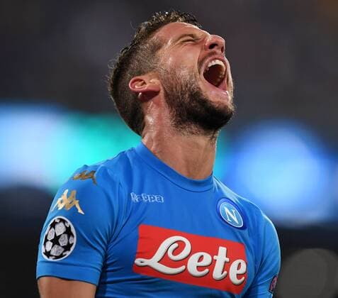 Fußball, CL, SSC Neapel - Benfica Lissabon (160929) -- NAPLES, Sept. 28, 2016 -- Napoli s Dries Mertens celebrates scoring during the UEFA Champions League Group B match against Benfica in Naples, Italy, Sept. 28, 2016. Napoli won the match 4-2. ) (SP)ITALY-NAPLES-SOCCER-UEFA CHAMPIONS LEAGUE-NAPLES VS BENFICA AlbertoxLingria 