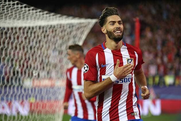 Madrid, Spain. September 28, 2016: Yannick Carrasco forward from Club Atletico de Madrid, celebrating after scoring during the UEFA Champions League group stage agains FC Bayern Munich at the Vicente Calderon stadium. (Photo: Ivan Abanades Medina).  xIvanxAbanadesxMedinax xAtleticoxdexMadridx-xFCxBayernxMunichx(UEFAxChampionsxLeague)x
