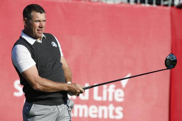 September 29, 2016: Chaska, MN, USA; Lee Westwood tees off on the first hole during practice for the 2016 Ryder Cup at Hazeltine National Golf Club in Chaska, MN. (Photo by Brian Spurlock Icon Sportswire) GOLF: SEP 29 PGA Golf Herren - Ryder Cup - 3rd Day Practice Round Icon16092931 EDITORIAL USE ONLY