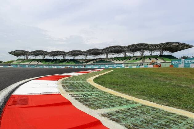 Formel 1, GP Malaysia, Sepang International Circuit 29 September 2016: General view of the Grandstand of the Formula 1 Petronas Malaysia Grand Prix held at Sepang International Circuit in Sepang, Malaysia.. (Photo by Hazrin Yeob Men Shah Icon Sportswire) AUTO: SEP 29 Formula 1 - Malaysia Grand Prix Icon3781609296492 EDITORIAL USE ONLY