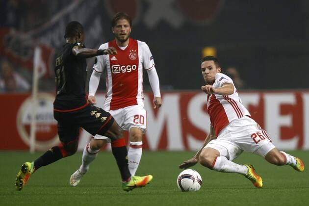 Nick Viergever of Ajax Amsterdam during the UEFA Europa League group G match between Ajax Amsterdam and Standard Li& 232;ge at the Amsterdam Arena on September 29, 2016 in Amsterdam, The Netherlands Ajax Amsterdam v Standard Li& 232;ge UEFA Europa League 2016 2017 xVIxxIVx 6312028
