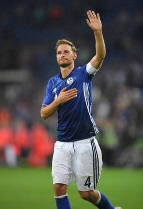 29.09.2016, Fussball UEFA Europa League, 2016 17, 2. Spieltag, FC Schalke 04 - RB Salzburg, Jubel Benedikt Hoewedes, Benedikt Höwedes (Schalke 04) nach dem Spiel