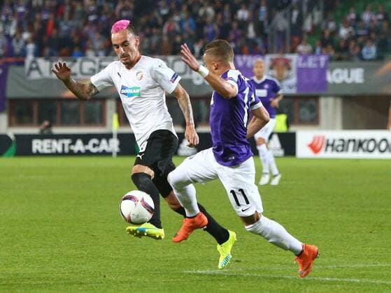 SOCCER - UEFA EL, A.Wien vs Plzen VIENNA,AUSTRIA,29.SEP.16 - SOCCER - UEFA Europa League, group stage, FK Austria Wien vs FC Viktoria Plzen. Image shows Martin Zeman (Viktoria Pilsen) and Lucas Venuto (A.Wien). GEPAxpictures xChristianxOrt