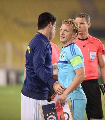 UEFA Europa League Group A day 2 match between Fenerbahce and Feyenoord at Ulker Stadium in Istanbul , Turkey , September 29 , 2016. Pictured: Volkan Demirel of Fenerbahce and Dirk Kuyt of Feyenoord. 