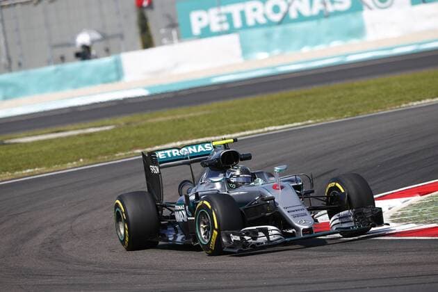 Formel 1, GP Malaysia, Freies Training Motorsports: FIA Formula One World Championship WM Weltmeisterschaft 2016, Grand Prix of Malaysia, 6 Nico Rosberg (GER, Mercedes AMG Petronas Formula One Team), xHOCHxZWEIx