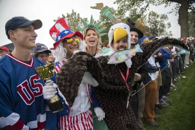 USA team fans cheer during day 1 of the 2016 Ryder Cup at Hazeltine National Golf Club in Chaska, Minnesota on September 30, 2016.  MIN20160930373 KEVINxDIETSCH