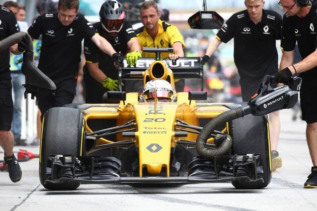 Malaysian Grand Prix, Sepang 29 September - 2 October 2016 01.10.2016 - Free Practice 3, Kevin Magnussen (DEN) Renault F1 Team RS16 