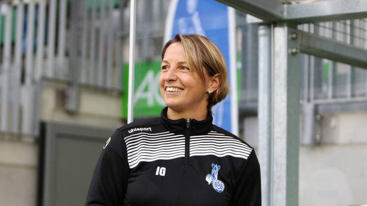 Inka Grings (MSV, Trainerin) Porträt, Portrait, Fussball, Allianz Frauen Bundesliga, VfL Wolfsburg - MSV Duisburg, xtgx