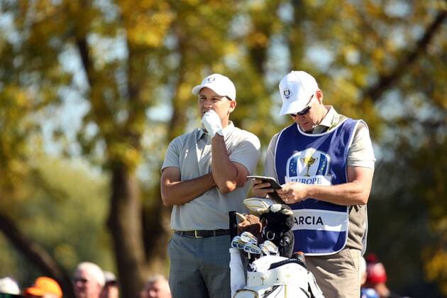 GOLF - Ryder Cup 2016 CHASKA,MINNESOTA,USA,01.OKT.16 - GOLF - Ryder Cup, Hazeltine National Golf Club. Image shows Sergio Garcia (ESP) and his caddy. GEPAxpictures xDanielxGoetzhaber