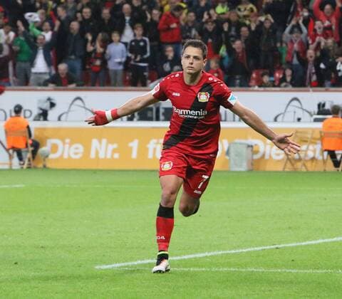 1.Fussball-Bundesliga : Bayer 04 Leverkusen--BVB Borussia Dortmund 6.Sptg. Chicharito (BL) Torschütze zum 2:0. 1.Fussball-Bundesliga : Bayer 04 Leverkusen--BVB Borussia Dortmund 6.Sptg.