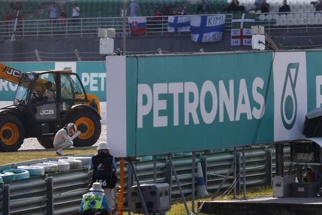 Formel 1, GP Malaysia, Hamilton fällt mit Motorschaden aus Motorsports: FIA Formula One World Championship WM Weltmeisterschaft 2016, Grand Prix of Malaysia, 44 Lewis Hamilton (GBR, Mercedes AMG Petronas Formula One Team), xHOCHxZWEIx