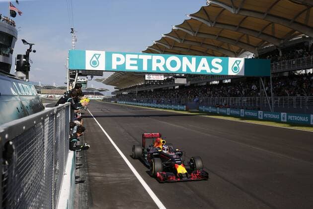 Motorsports: FIA Formula One World Championship WM Weltmeisterschaft 2016, Grand Prix of Malaysia, 3 Daniel Ricciardo (AUS, Red Bull Racing), xHOCHxZWEIx