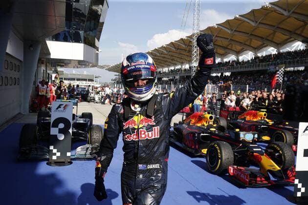 Motorsports: FIA Formula One World Championship WM Weltmeisterschaft 2016, Grand Prix of Malaysia, 3 Daniel Ricciardo (AUS, Red Bull Racing), xHOCHxZWEIx