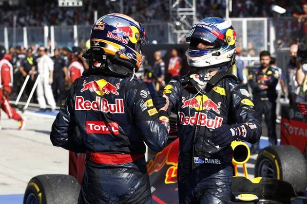 Motorsports: FIA Formula One World Championship WM Weltmeisterschaft 2016, Grand Prix of Malaysia, 33 Max Verstappen (NLD, Red Bull Racing), 3 Daniel Ricciardo (AUS, Red Bull Racing), xHOCHxZWEIx