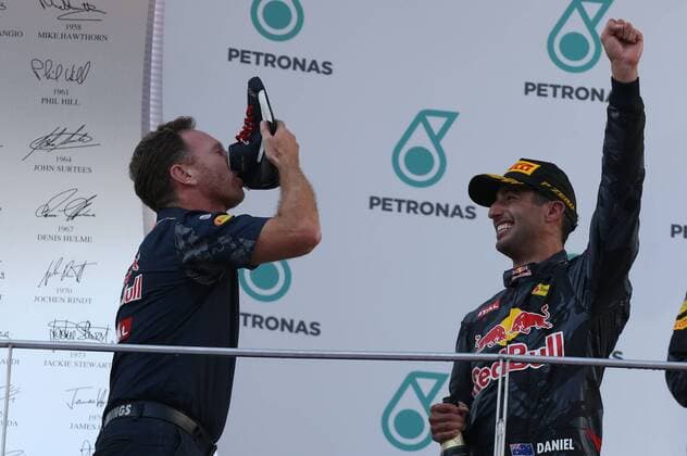 Podium, Christian Horner, Teamchef, Daniel Ricciardo, Red Bull Racing, formula 1 GP, Malaysia in Kuala Lumpur Sepang 02.10.2016 Photo:mspb Lukas Gorys Podium, Christian Horner, Teamchef, Daniel Ricciardo, formula 1 GP, Malaysia