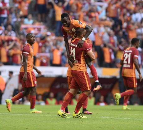 Turkey superleague match between Galatasaray and Antalyaspor at Turk Telekom Arena in Istanbul , Turkey , October 02 , 2016. Final Score : Galataaray 3 - Antalyaspor 1 Pictured : Lukas Podolski and Bruma of Galatasaray. 