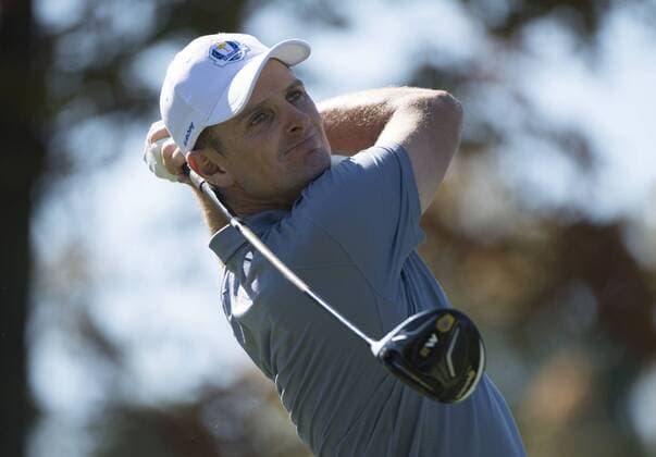 European team member Justin Rose watches his drive off of the 6the tee during day 3 of the 2016 Ryder Cup at Hazeltine National Golf Club in Chaska, Minnesota on October 2, 2016.  MIN20161002317 KEVINxDIETSCH