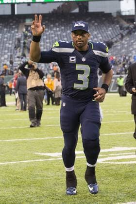 October 2, 2016, Seattle Seahawks quarterback Russell Wilson (3) waves to the fans as he leaves the field during the NFL American Football Herren USA game between the Seattle Seahawks and the New York Jets at MetLife Stadium in East Rutherford, New Jersey. The Seattle Seahawks won 27-17. CSM NFL 2016: Seahawks vs Jets OCT 02 - ZUMAc04_