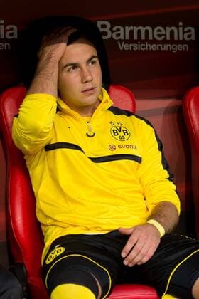 Leverkusen, Germany 01.10.2016, 1.Bundesliga 6. Spieltag, Bayer 04 Leverkusen - BV Borussia Dortmund, 2:0, Mario Goetze (BVB) auf der Bank ( DeFodi001