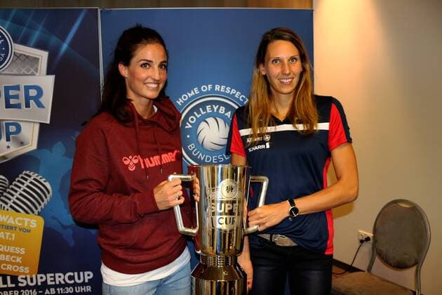 4.10.2016: Berlin: Estrel-Hotel: Supercup: Volleyball: Myrthe Schoot (Dresdner SC) + Jennifer Pettke (Allianz MTV Stuttgart)