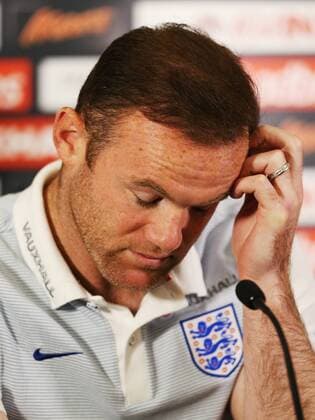 Bilder des Tages - SPORT England Captain Wayne Rooney speaks during the press conference PK Pressekonferenz at St George s Park, Burton. Picture date: October 4th, 2016. Pic Matt McNulty Sportimage EDITORIAL USE ONLY. No use with unauthorised audio, video, data, fixture lists, club league logos or live services. Online in-match use limited to 120 images, no video emulation. No use in betting, games or single club league player publications.