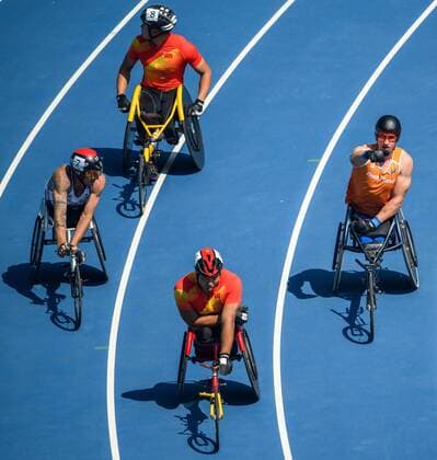 Sep 12, 2016 - Rio de Janeiro, Brazil - Kenny van Weeghel NED (right, orange vest, black helmet) wins the Gold Medal in the Men s 400m - T54 Final in the Olympic Stadium. The Paralympic Games, Rio de Janeiro, Brazil, Monday 12th September 2016 2016 Rio Paralympic Games - Day Five - ZUMAz03_