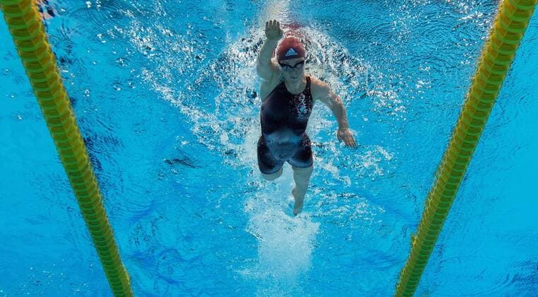 Sep 12, 2016 - Rio de Janeiro, Brazil - Eleanor Ellie Simmonds GBR wins the Gold Medal in a world record time in the Women s 200m IM - SM6 Final in the Olympic Aquatics Stadium. The Paralympic Games, Rio de Janeiro, Brazil , Monday 12th September 2016. 2016 Rio Paralympic Games - Day Five - ZUMAz03_