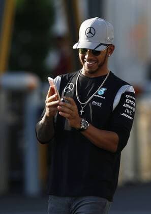 Motorsports: FIA Formula One World Championship WM Weltmeisterschaft 2016, Grand Prix of Japan, 44 Lewis Hamilton (GBR, Mercedes AMG Petronas Formula One Team), xHOCHxZWEIx