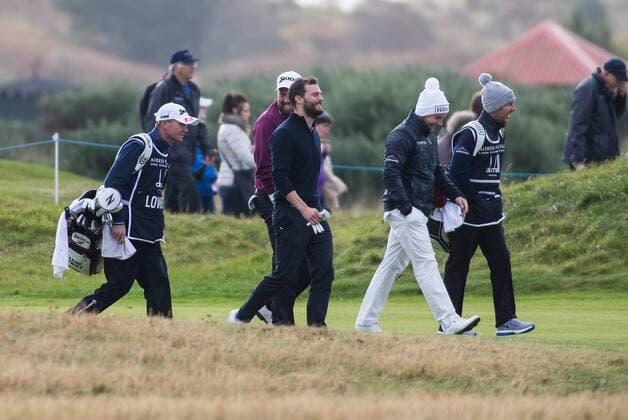 06.10.2016. Carnoustie Golf Course, Fife, Scotland. Alfred Dunhill Links Championship Golf 1st Round. Irish actor Jamie Dornan walks the fairway xDuncanxMcGlynnx  ActionPlus11797120