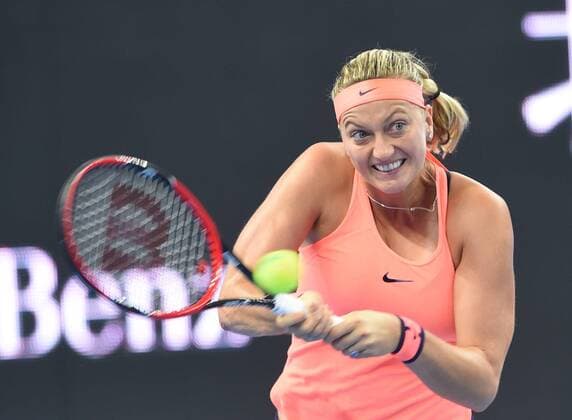 (161007) -- BEIJING, Oct. 7, 2016 -- Petra Kvitova of the Czech Republic hits a return to Madison Keys of the United States during their women s singles quarterfinal match at the China Open tennis tournament in Beijing, capital of China, Oct. 7, 2016. Madison Keys won by 2-1. ) (SP)CHINA-BEIJING-TENNIS-CHINA OPEN (CN) LixWen 