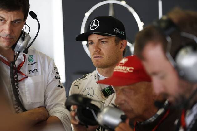 Motorsports: FIA Formula One World Championship WM Weltmeisterschaft 2016, Grand Prix of Japan, 6 Nico Rosberg (GER, Mercedes AMG Petronas Formula One Team), xHOCHxZWEIx