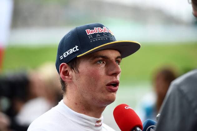 Max Verstappen (Red Bull Racing) stellt sich den Interviews, Grosser Preis von Japan 2016, Motorsport, Formel 1, 08.10.2016, Suzuka Copyright: xEibner-Pressefotox EP_jae