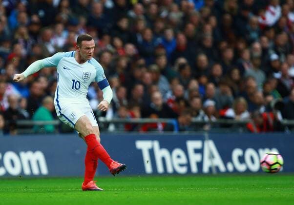 England v Malta - 2018 FIFA World Cup WM Weltmeisterschaft Fussball Qualifier . . London, UK . . 08.10.2016 Wayne Rooney (E) 