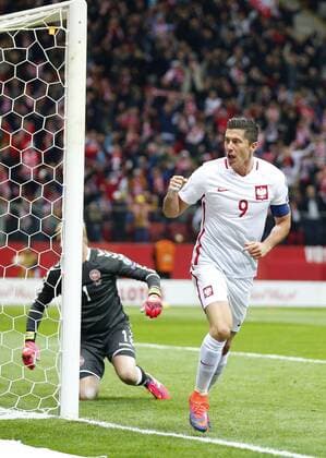 WARSZAWA STADION 08.10.2016 2018 POLSKA (BIALO-CZERWONE) - Danmark Robert Lewandowski 1:0 . FOT TOMASZxWANTULA NEWSPIX.PL WARSZAWA 08.10.2016 FOOTBALL MEN S QUALIFING GAME WORLD CUP 2018 POLAND - DENMARK TOMASZxWANTULA NEWSPIX.PL --- Newspix.pl FRANCE OUT!  161008WAN002