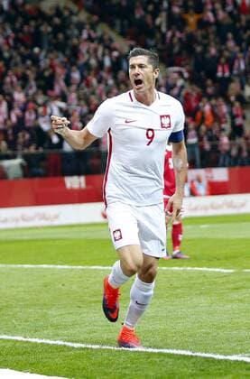 WARSZAWA STADION 08.10.2016 2018 POLSKA (BIALO-CZERWONE) - Danmark Robert Lewandowski 1:0 . FOT TOMASZxWANTULA NEWSPIX.PL WARSZAWA 08.10.2016 FOOTBALL MEN S QUALIFING GAME WORLD CUP 2018 POLAND - DENMARK TOMASZxWANTULA NEWSPIX.PL --- Newspix.pl FRANCE OUT!  161008WAN003