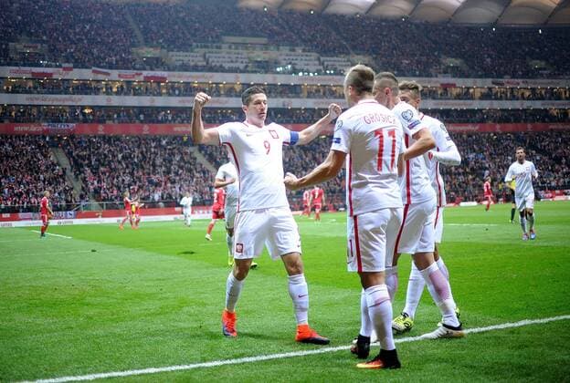 2016.10.08 Warszawa WM Quali 2018 Poland vs Danmark - Robert Lewandowski na 1-0 Foto RafalxRusek PressFocus 2016.10.08 Warszawa Football Representation qualifications World Championship WM Weltmeisterschaft Russia 2018 Poland - Denmark Robert Lewandowski na 1-0 Credit: RafalxRusek PressFocus NEWSPIX.PL --- Newspix.pl FRANCE OUT!  20161008PF_RR094
